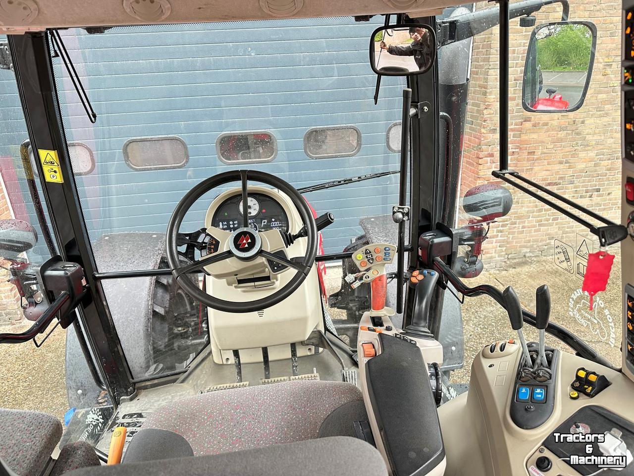 Tractor / Trekker Massey Ferguson 5713-4 D6 EFF 2