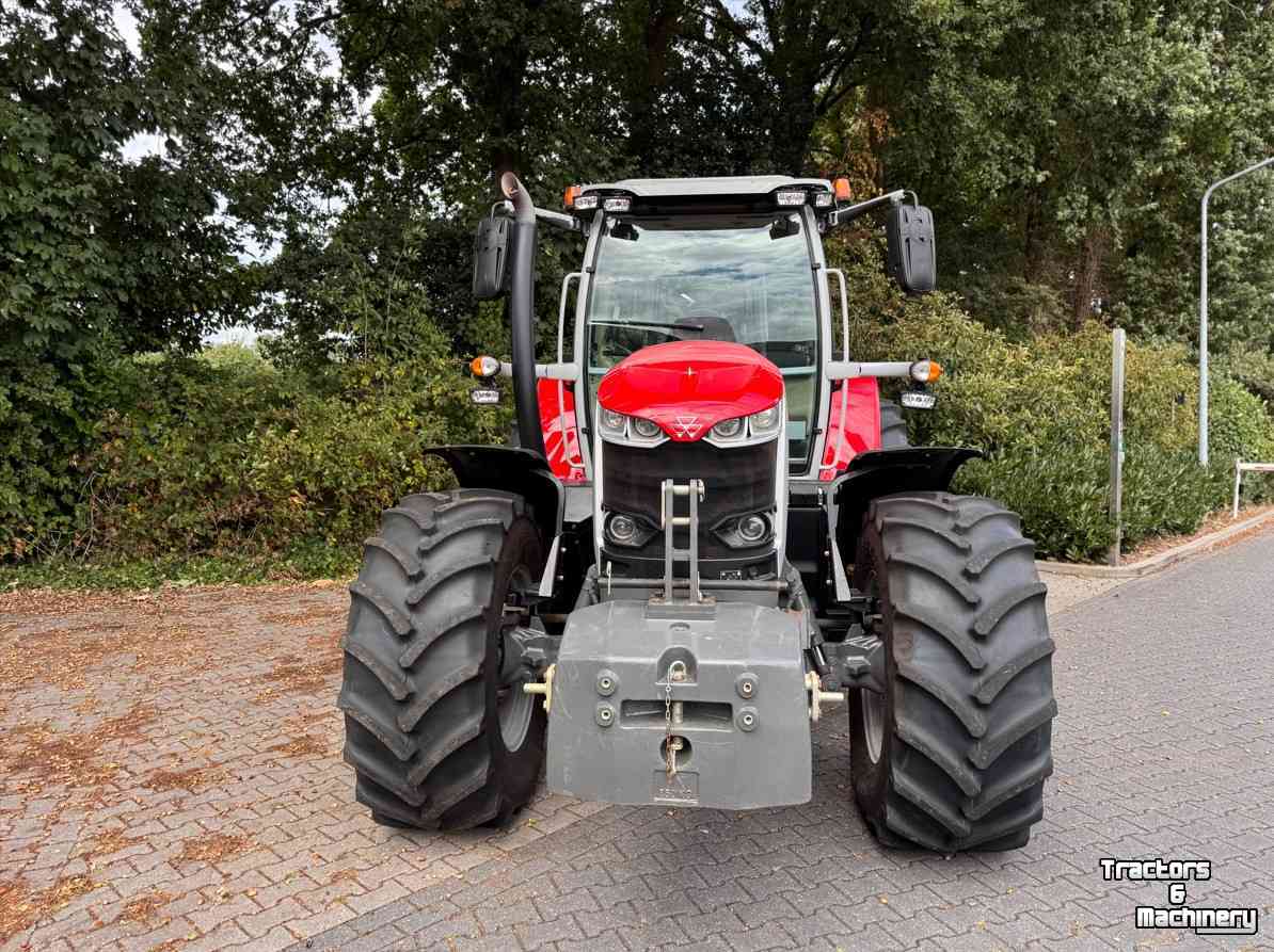 Tractor / Trekker Massey Ferguson 7s.180 Dyna6 Efficient