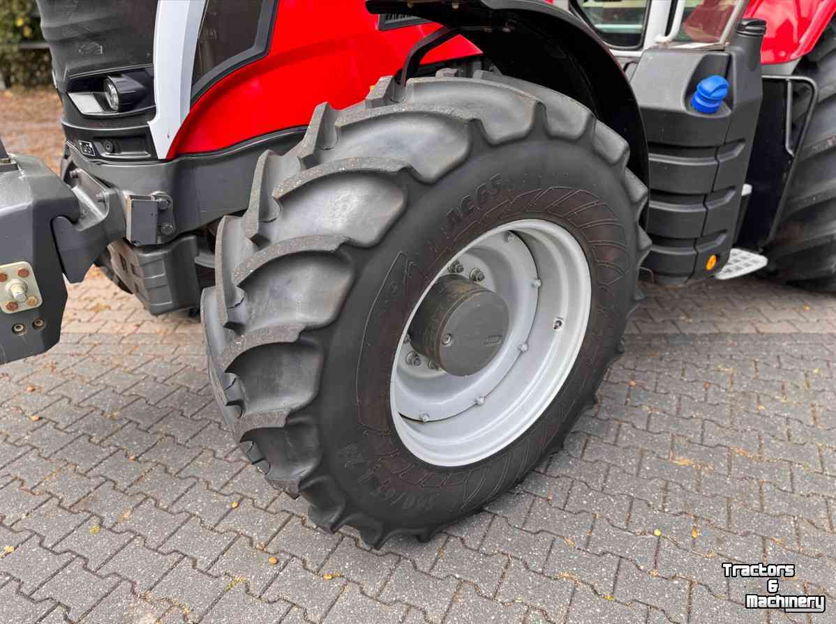Tractor / Trekker Massey Ferguson 7s.180 Dyna6 Efficient