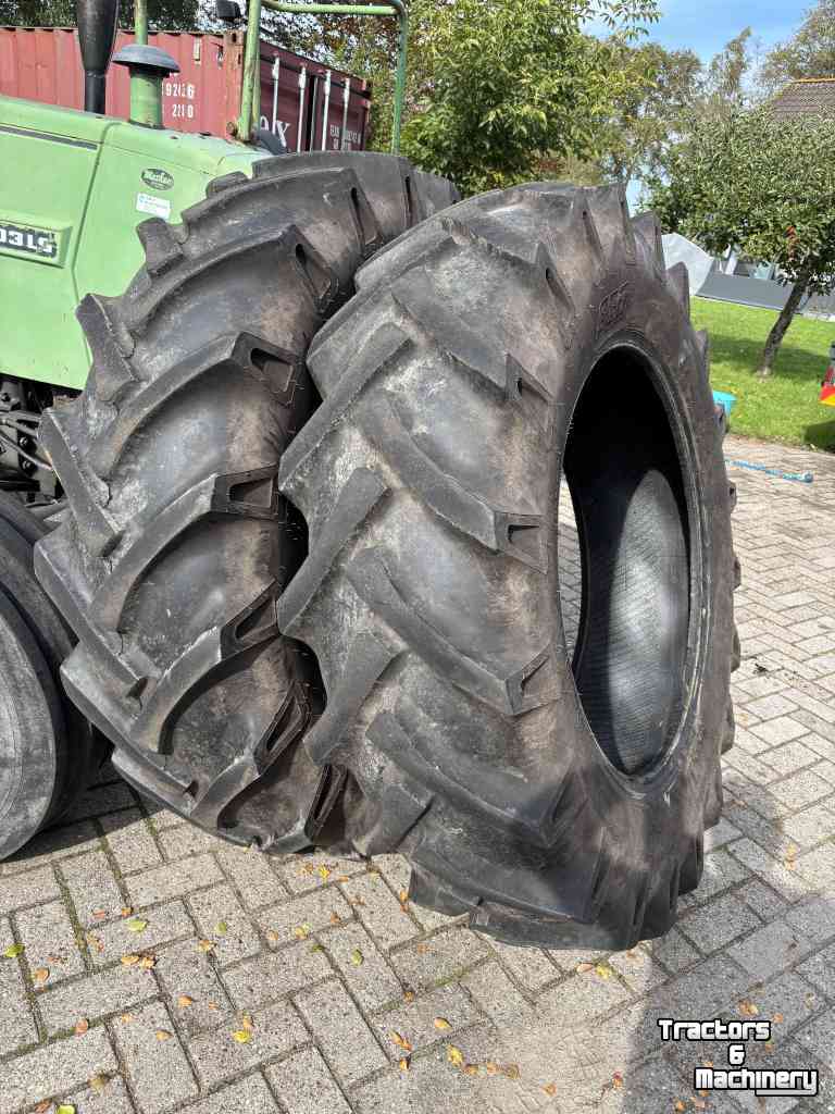Wielen, Banden, Velgen & Afstandsringen BKT 16,9x34