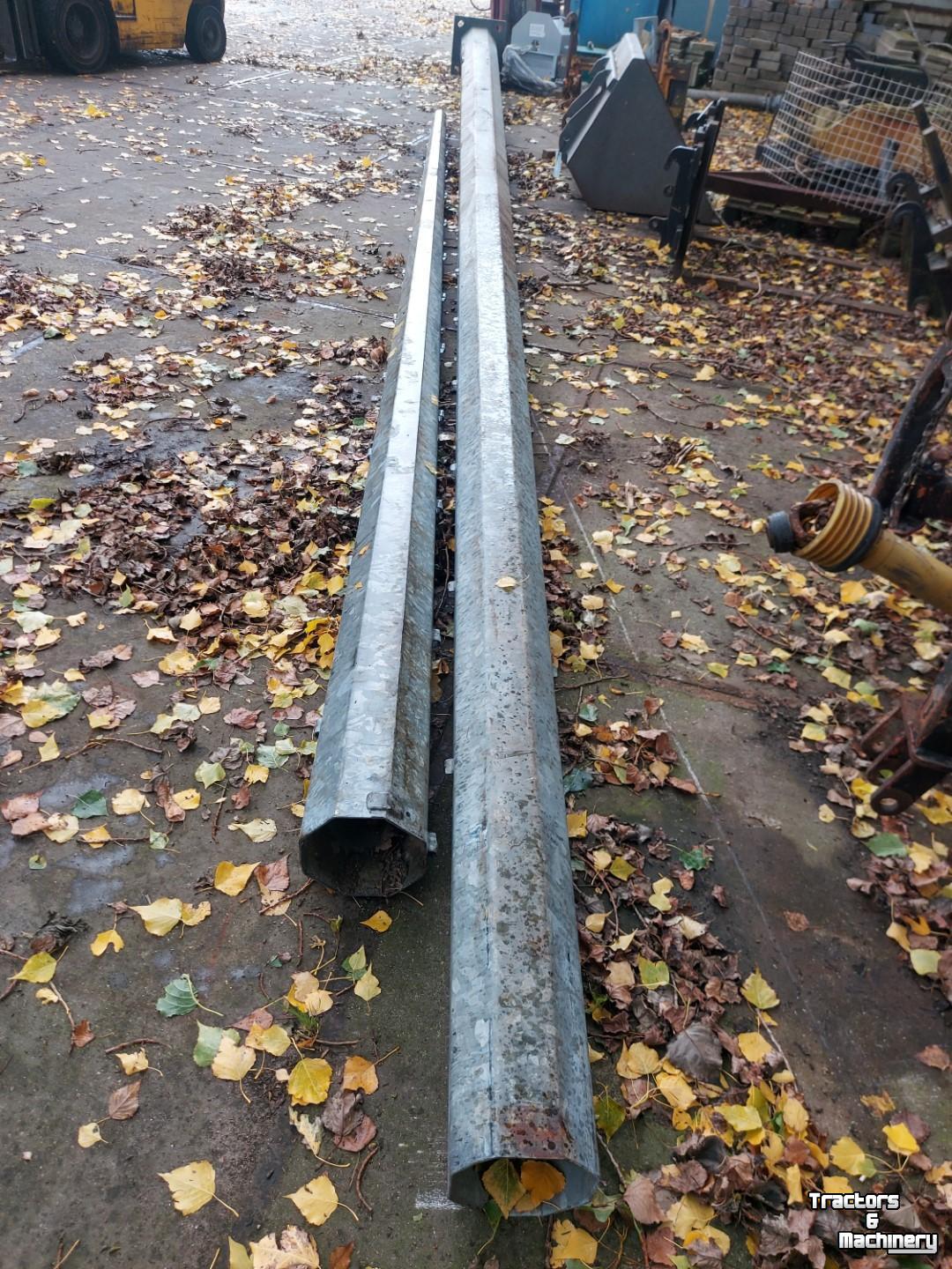 Diverse gebruikte onderdelen  MAST 2 DELEN SAMEN 18.5 METER