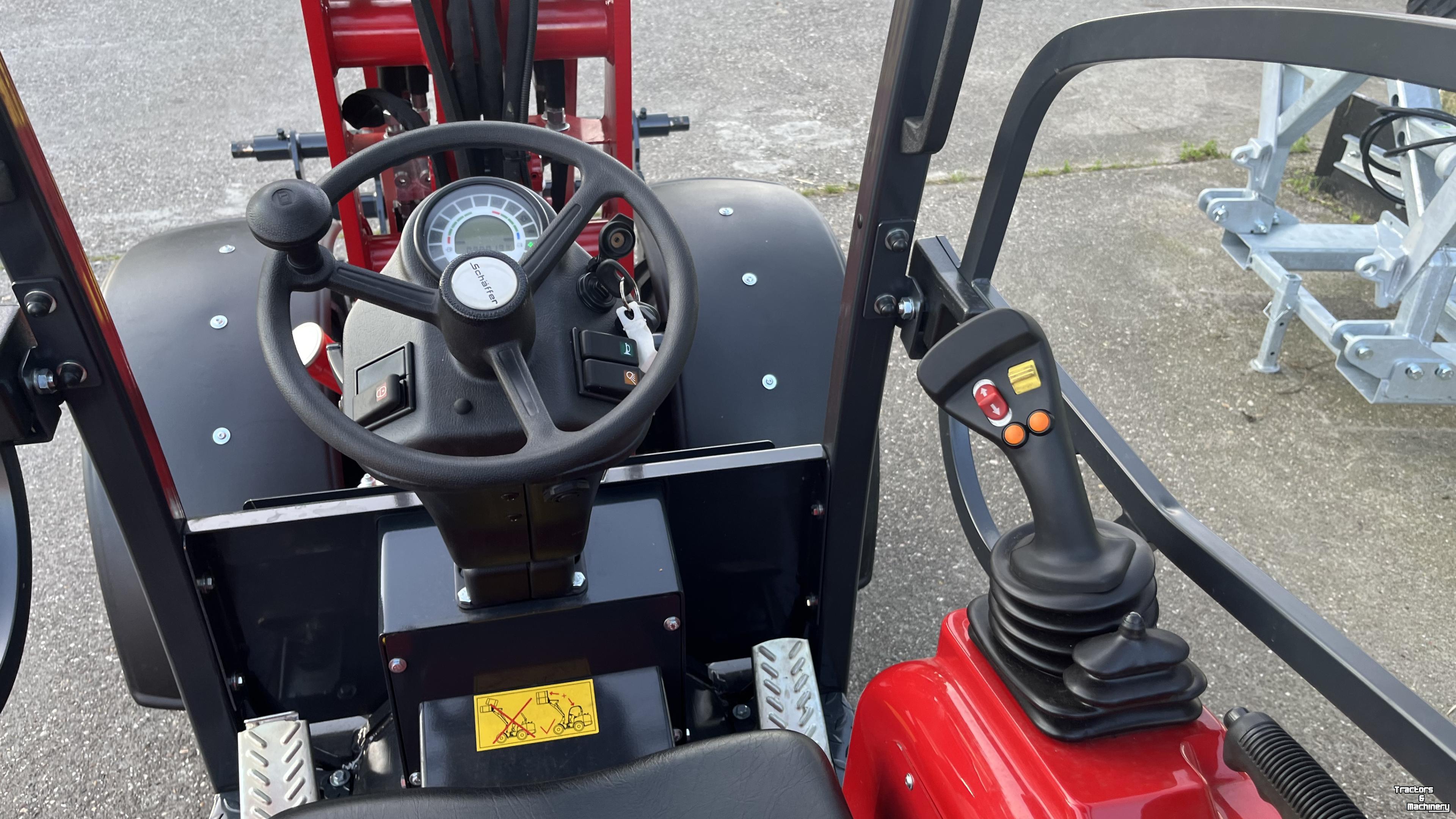 Shovel / Wiellader / Kniklader  Schaffer 2630 slt