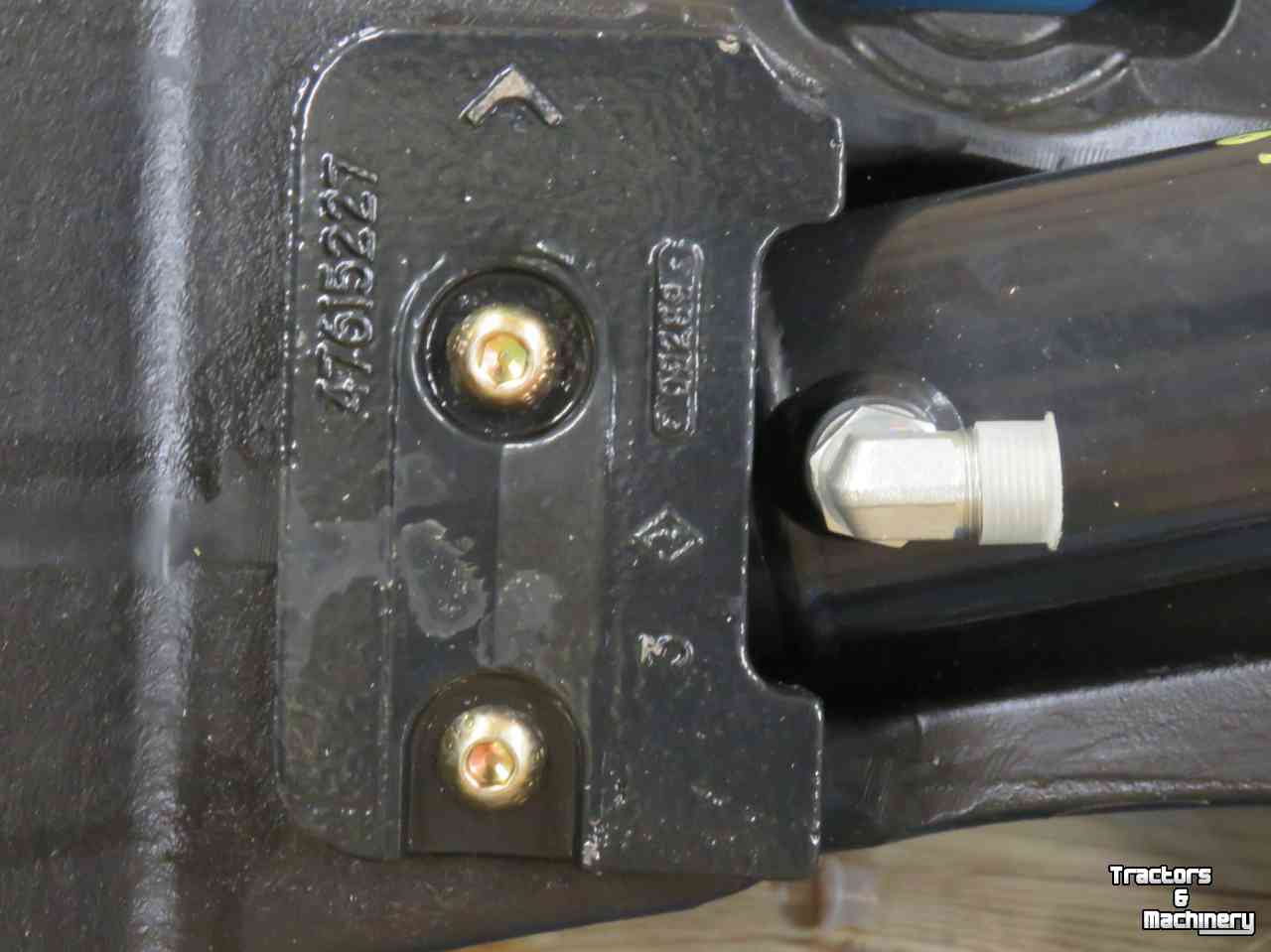 Tractor / Trekker Case-IH Complete vooras - Klasse 5 - Case-IH Magnum / NewH T8  Parts no:48058579