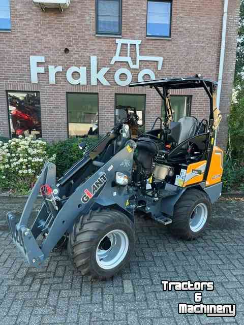 Shovel / Wiellader / Kniklader Giant G2300 HD