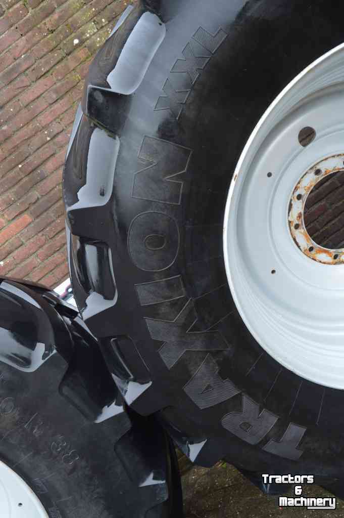 Wielen, Banden, Velgen & Afstandsringen Vredestein 710/70r38