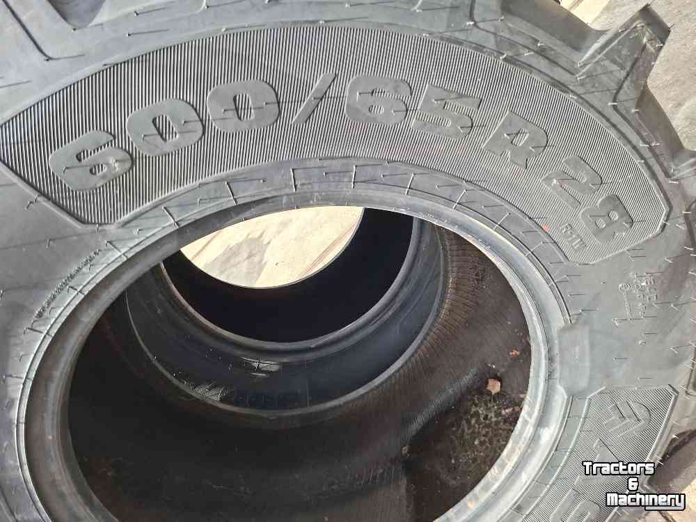 Wielen, Banden, Velgen & Afstandsringen Ascenso 600/65R28