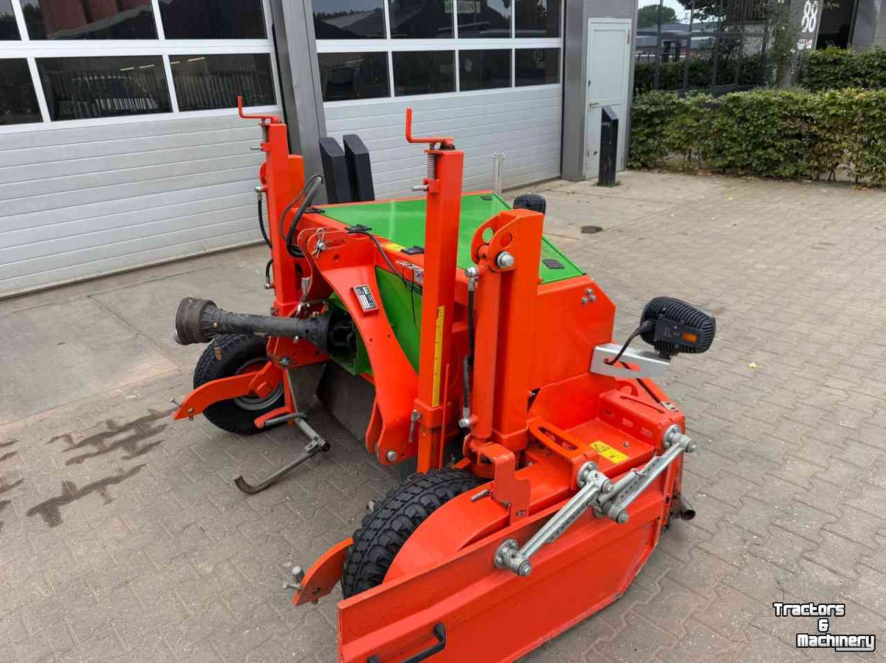 Loofklapper Holaras UM 150-F