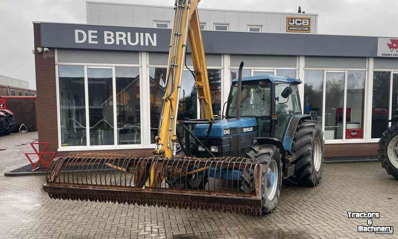 Traktoren New Holland 8340 SLE