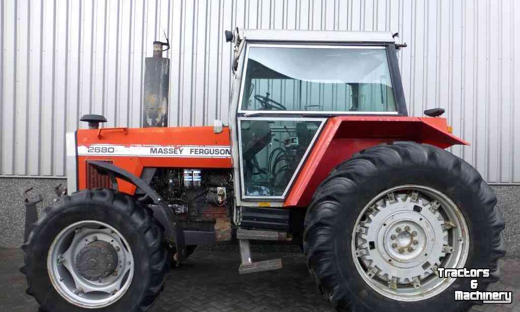 Traktoren Massey Ferguson 2680 4WD