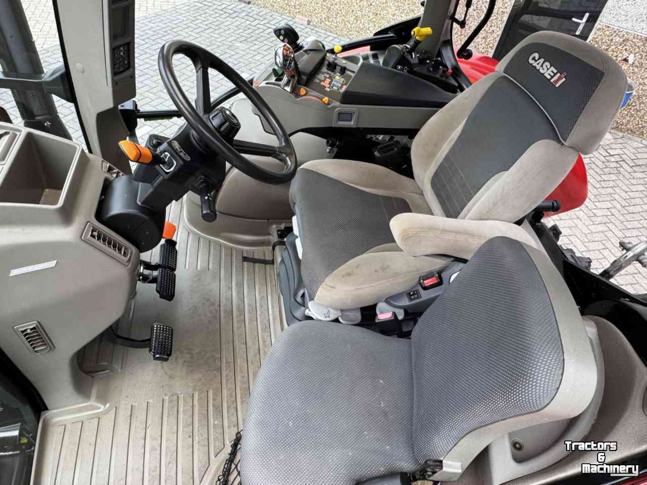 Tractor / Trekker Case-IH Maxxum 115CVX vario 6cil  Stage V  Hydr. rem  Voorlader steunen vol geveerd