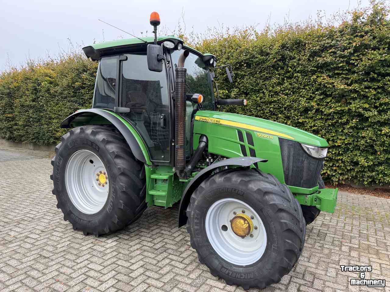 Tractor / Trekker John Deere 5090R