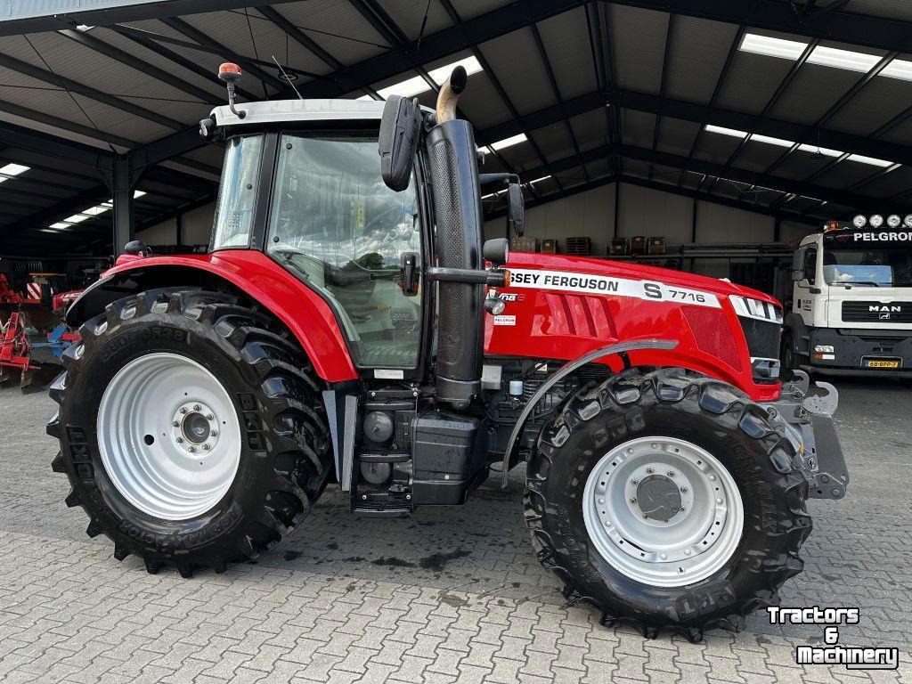Tractor / Trekker Massey Ferguson 7716-S Dyna-6