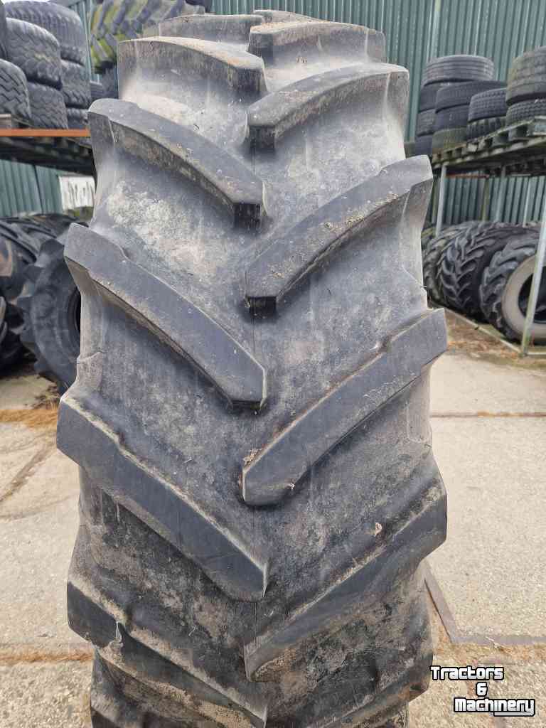 Wielen, Banden, Velgen & Afstandsringen Michelin 520/85R42 Agribib2