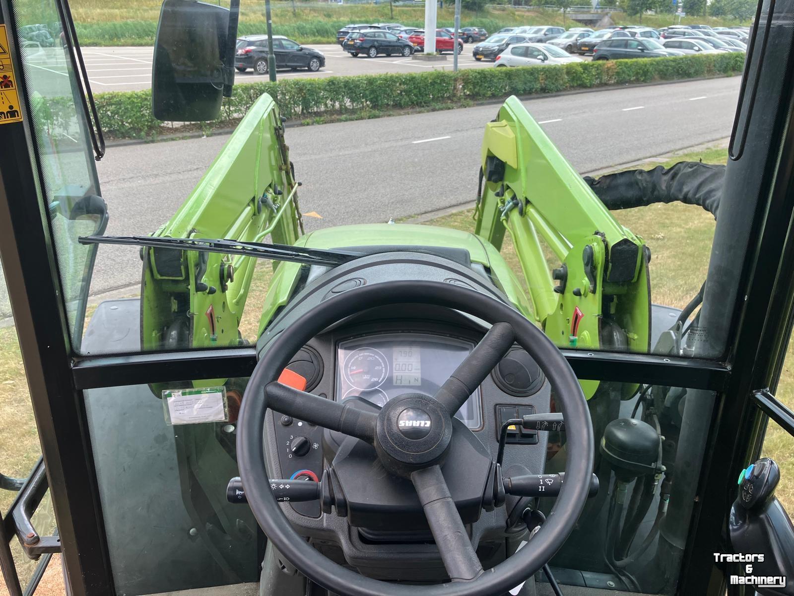 Tractor / Trekker Claas AXOS 320 CX