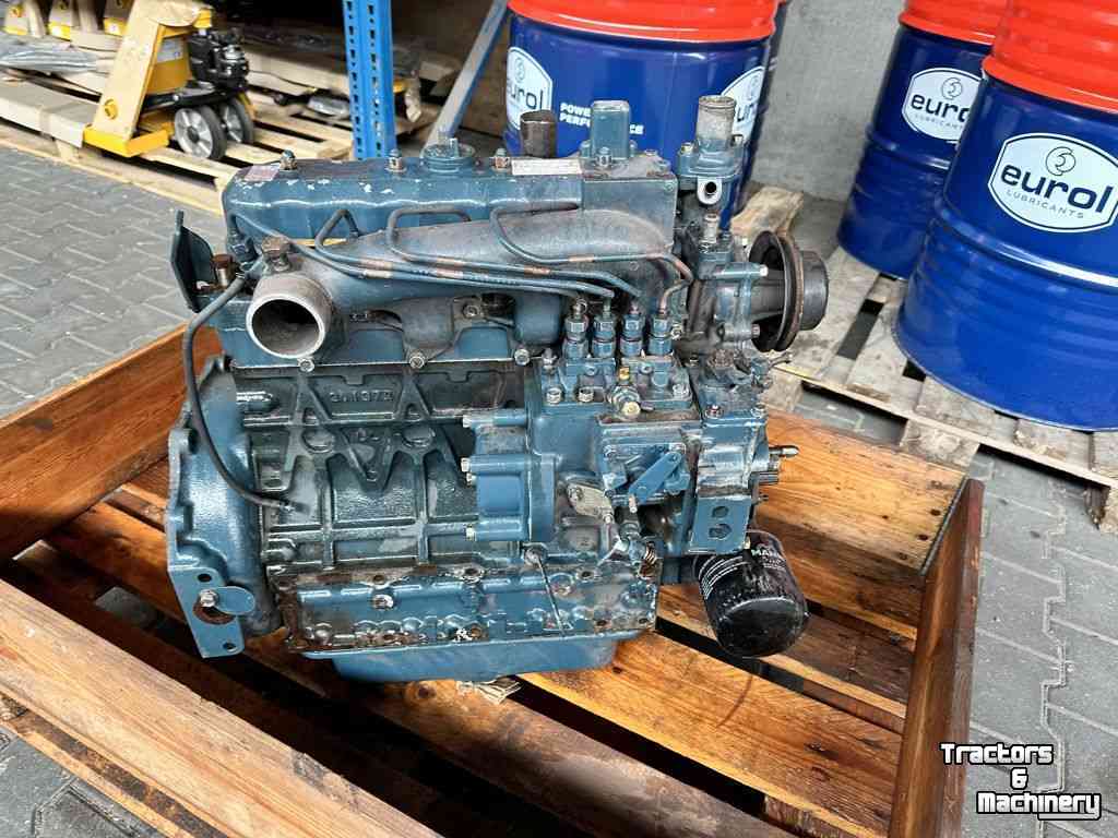 Motor Kubota V2203-E MOTORBLOK