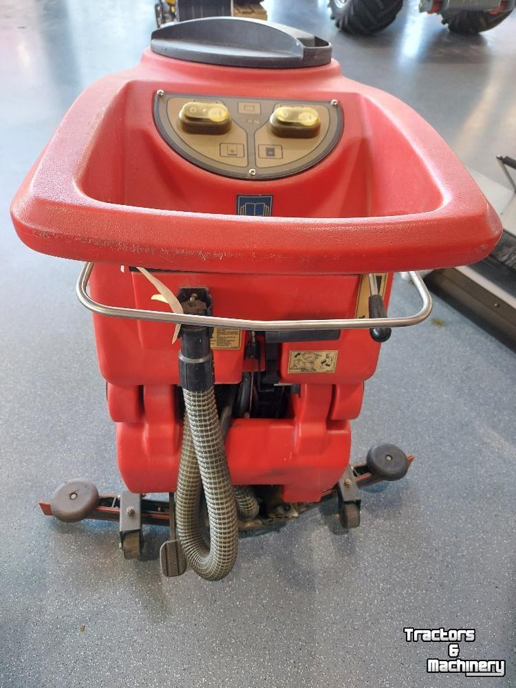 Overige reiniging- en veegmachines en toebehoren  40B50