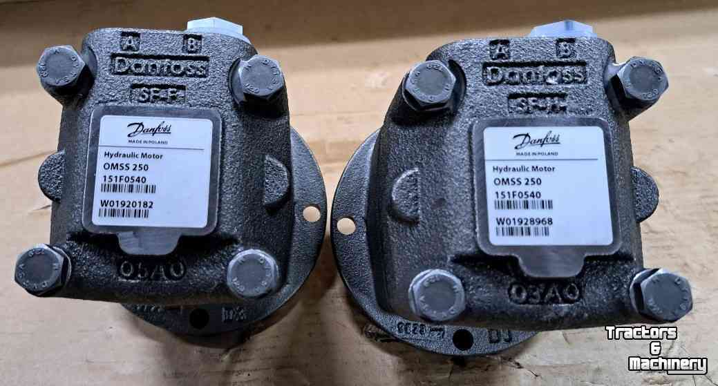 Diverse nieuwe onderdelen  Danfoss OMSS 250  151F0540