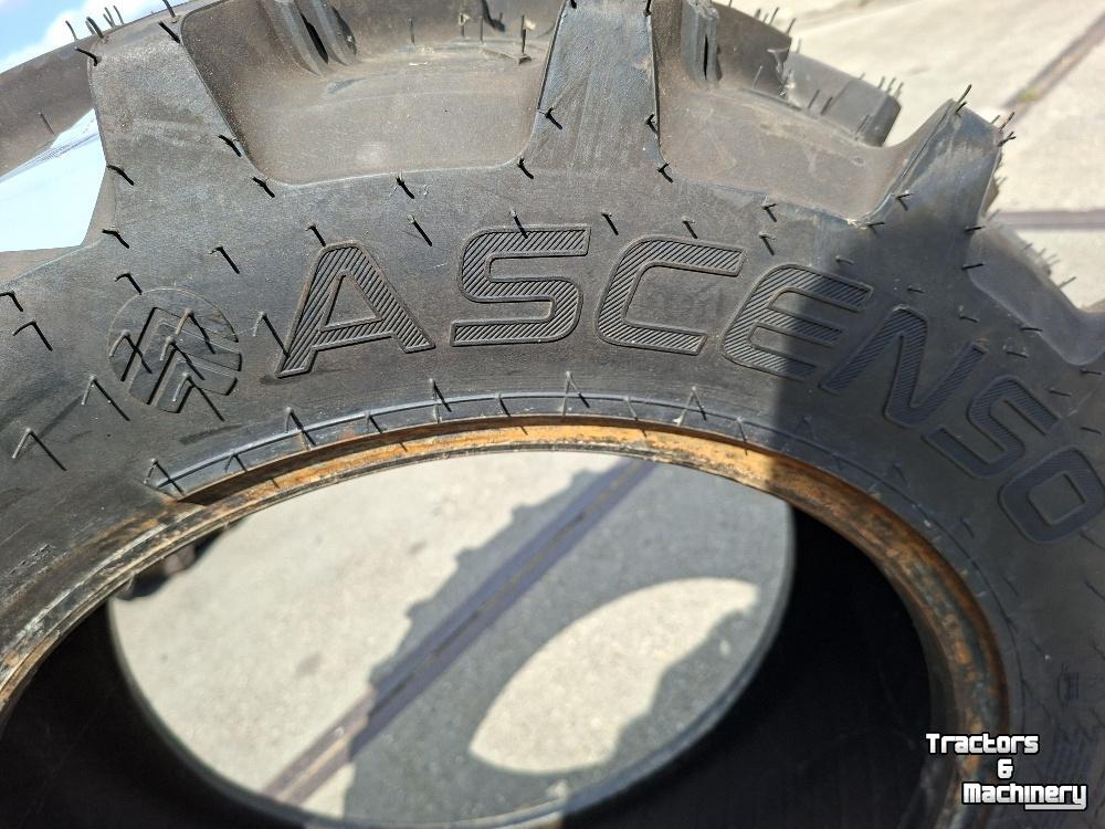 Wielen, Banden, Velgen & Afstandsringen Ascenso  BAND 260/70R20[1]