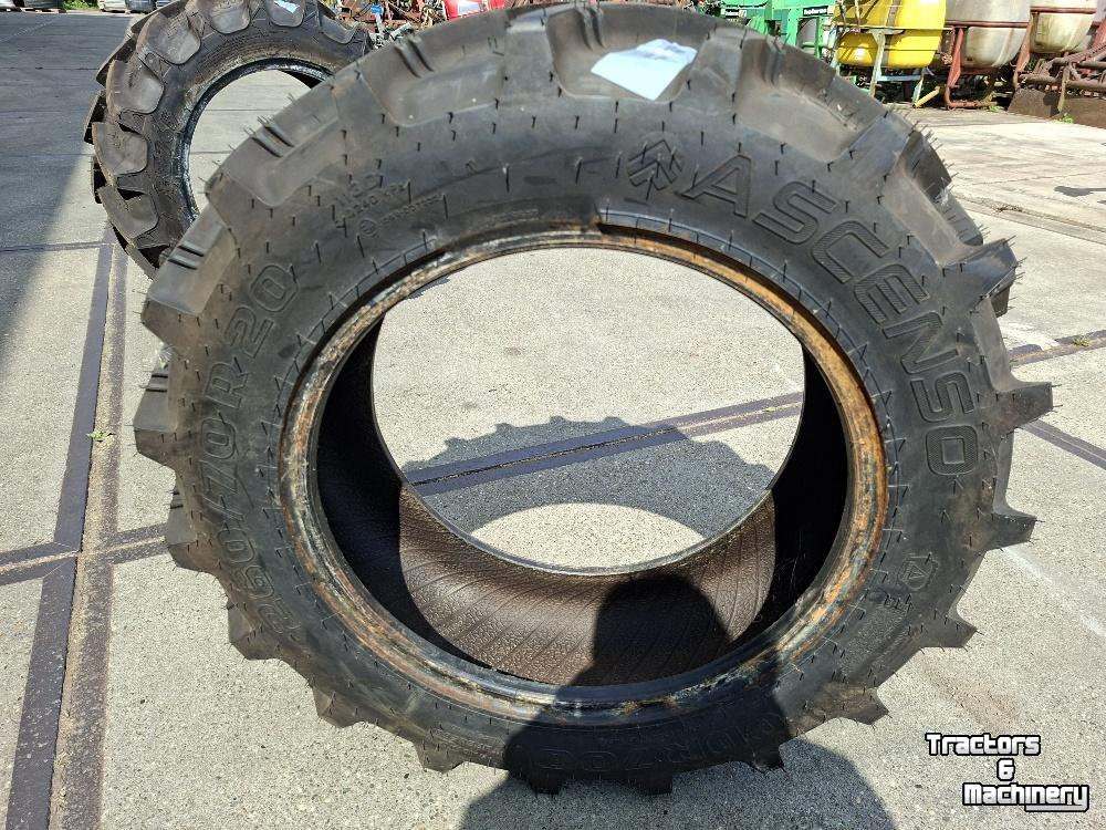 Wielen, Banden, Velgen & Afstandsringen Ascenso  BAND 260/70R20[1]