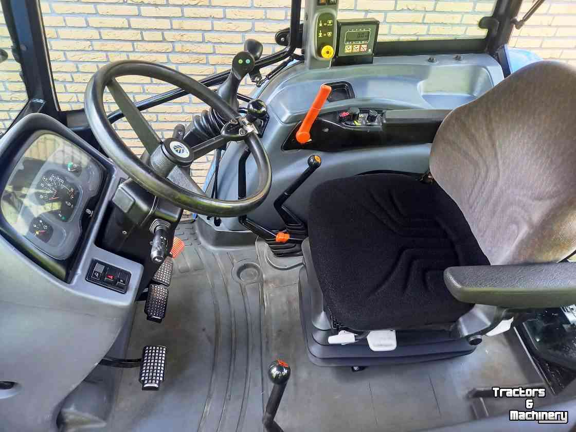 Traktoren New Holland TL 90 + frontlader
