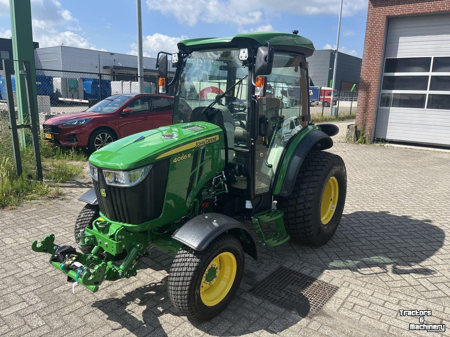 Smalspoor tractor John Deere 4066R