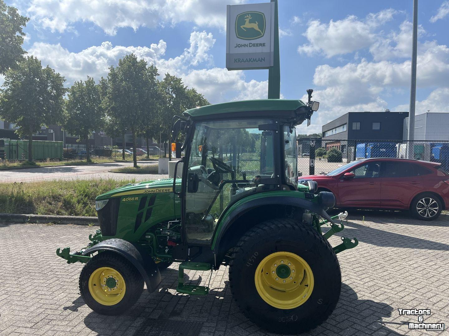 Smalspoor tractor John Deere 4066R