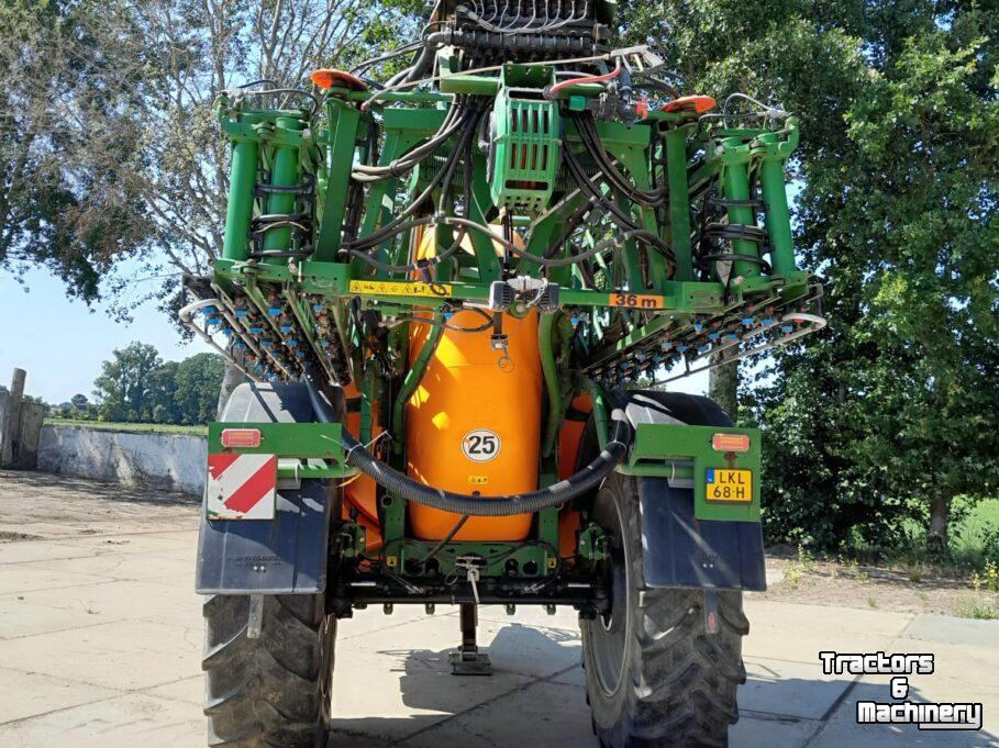 Veldspuit Amazone UX 5200