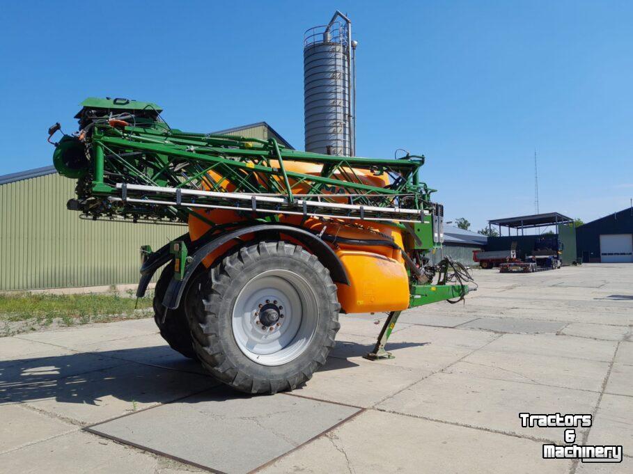 Veldspuit Amazone UX 5200