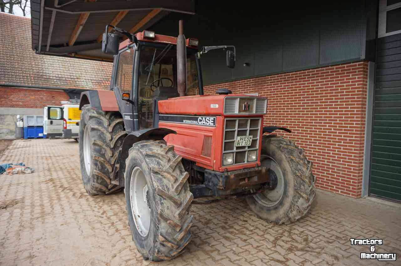 Traktoren Case-IH 1255 XL