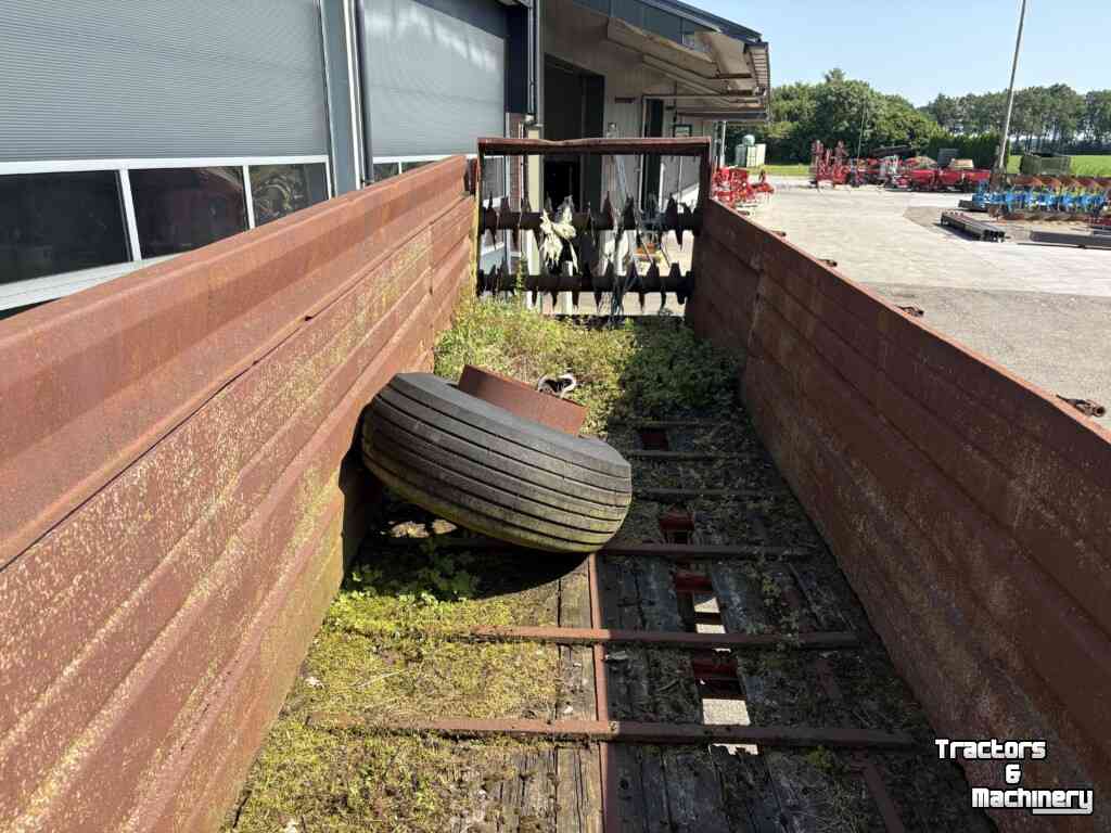 Voerverdeelwagen  / Voerdoseerwagen Hawe Voerdoseerwagen