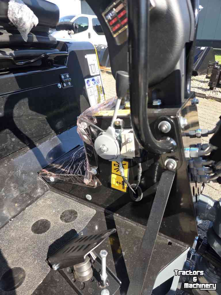 Shovel / Wiellader / Kniklader Giant G2500 X-TRA HD -55298