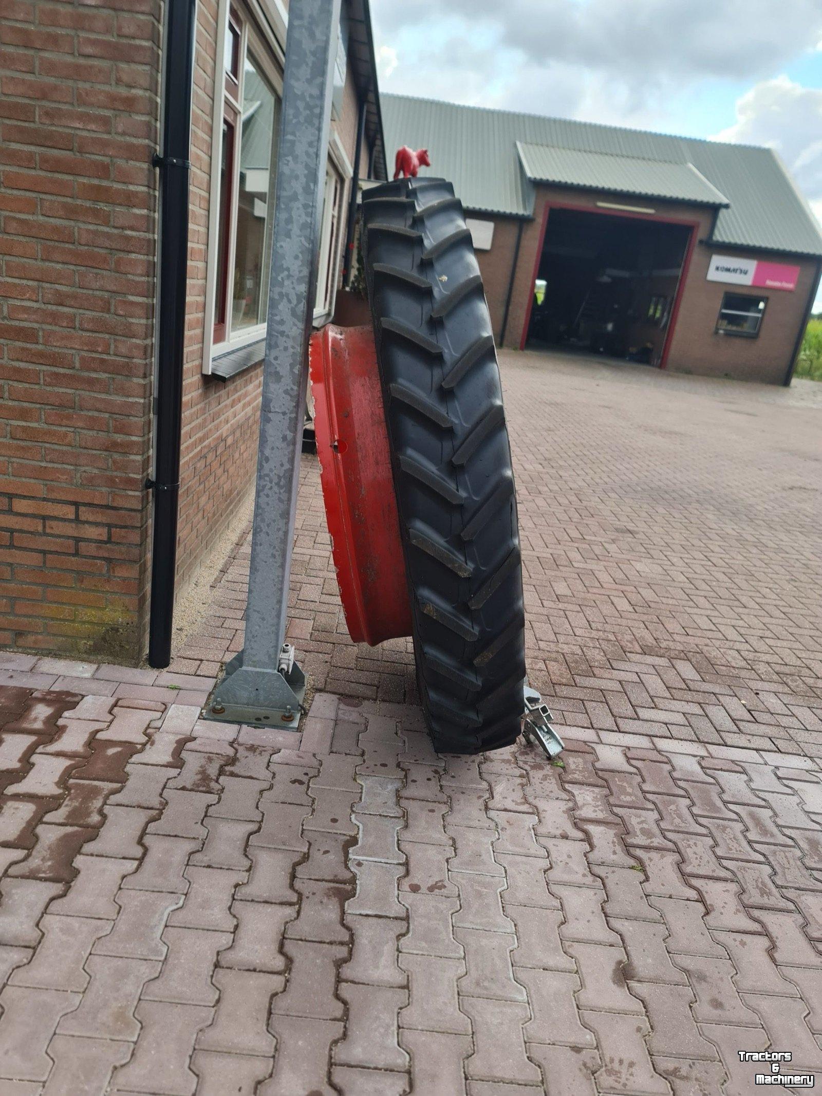 Wielen, Banden, Velgen & Afstandsringen  DUBBELLUCHT 270/85R54 NAAST 650/65R42