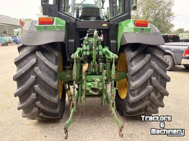 Tractor / Trekker John Deere 6810