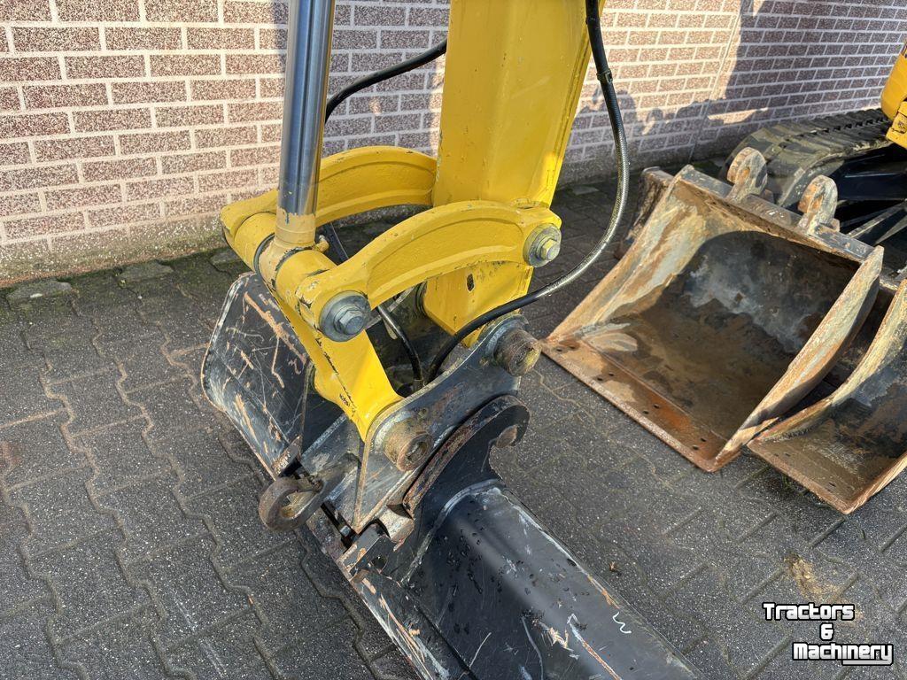 Mini-graver / Mini-graafmachine Komatsu PC35