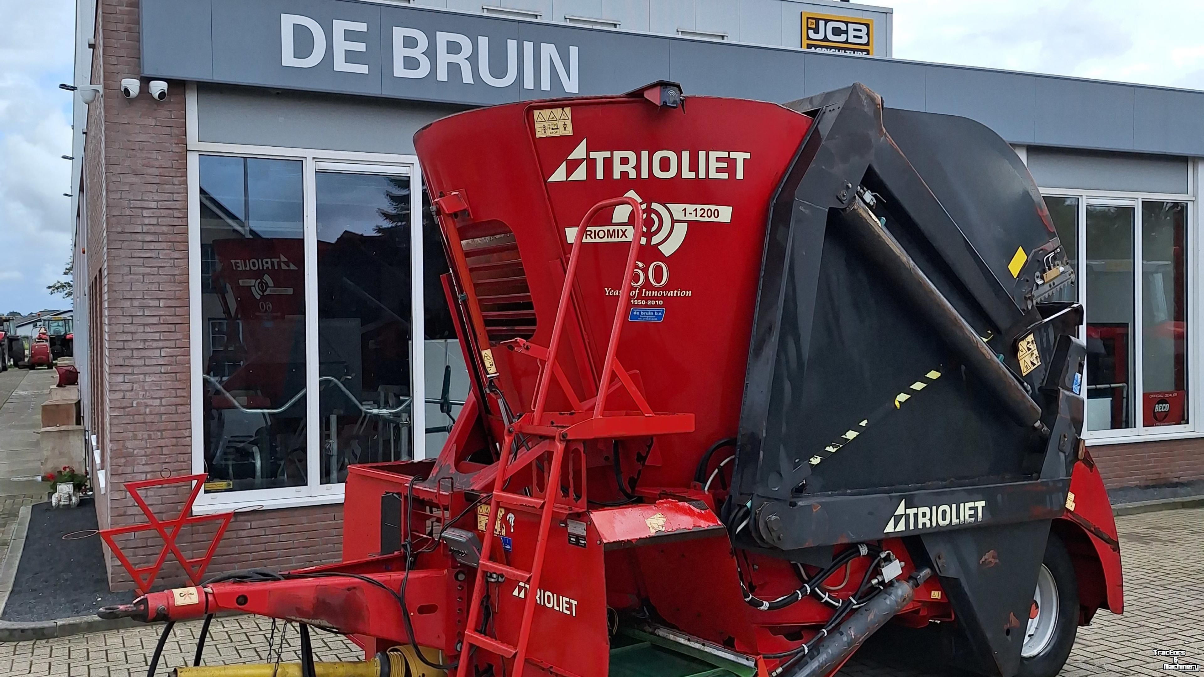 Voermengwagen Vertikaal Trioliet TRIOLIET TRIOMIX 1200