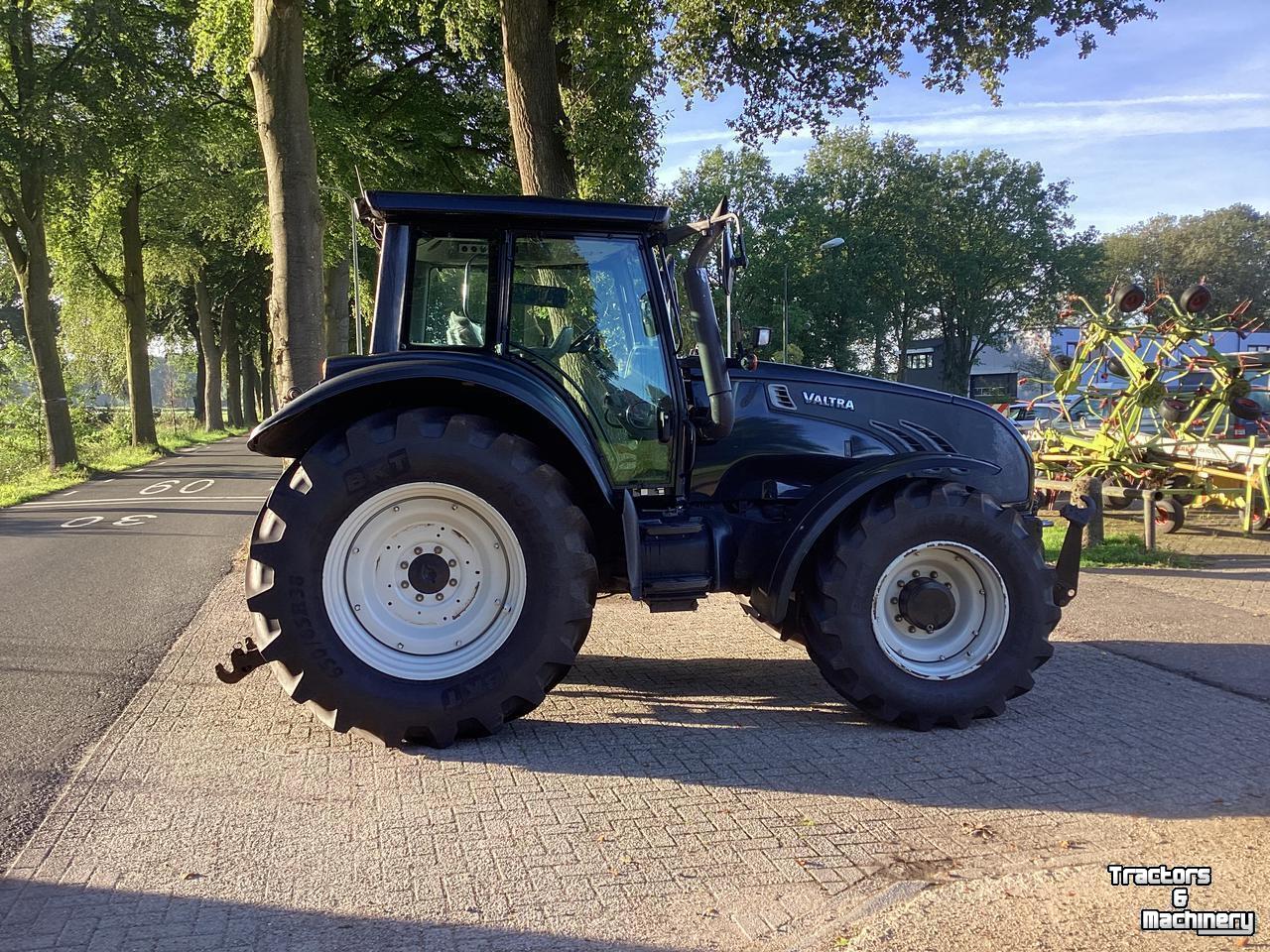 Tractor / Trekker Valtra T162e