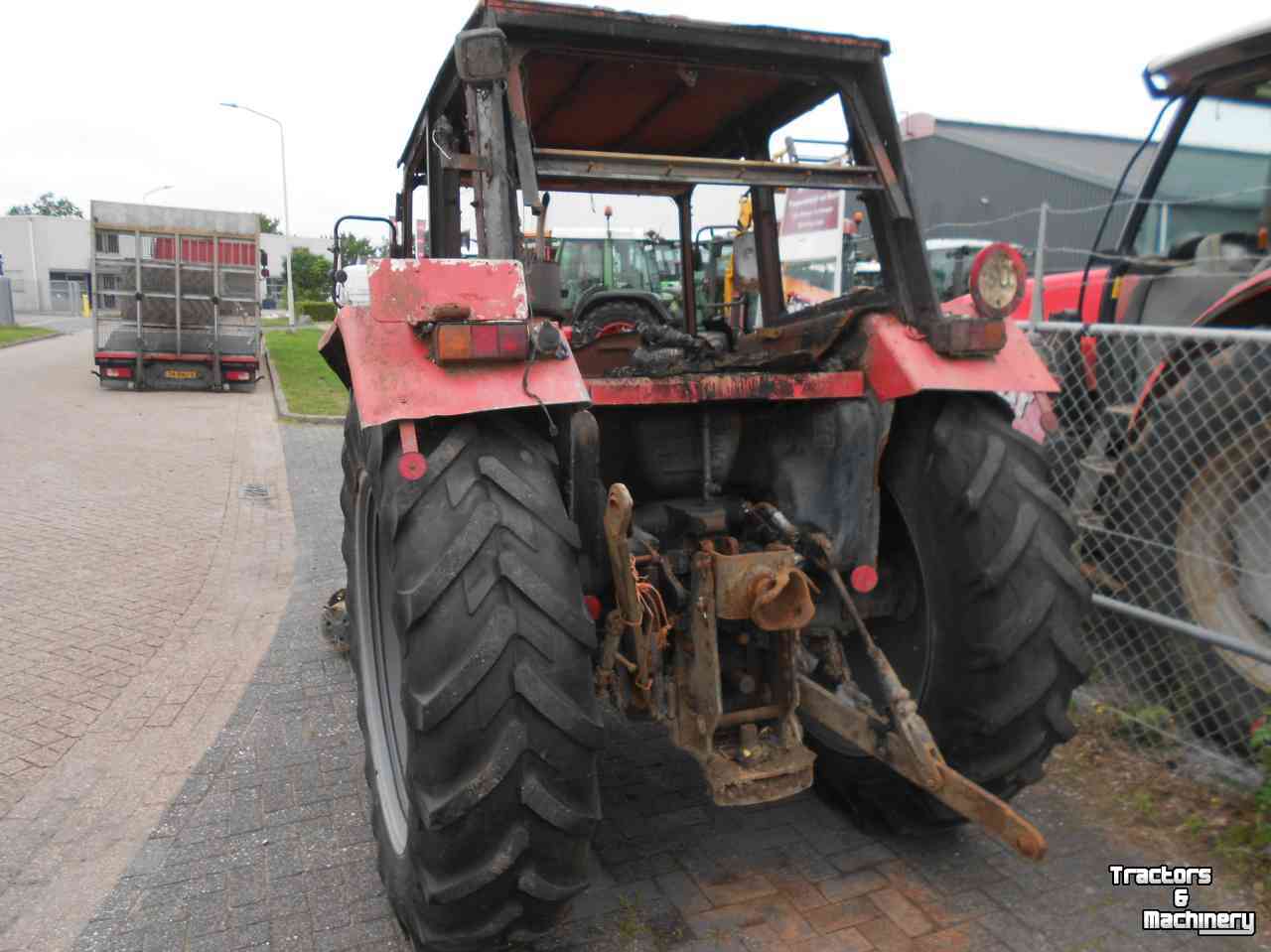 Tractor / Trekker Case-IH 685