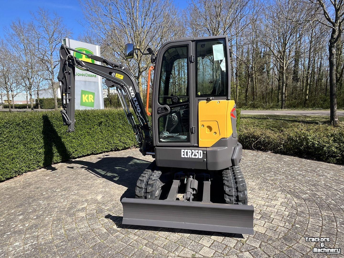 Graafmachine Volvo ECR 25 DFL