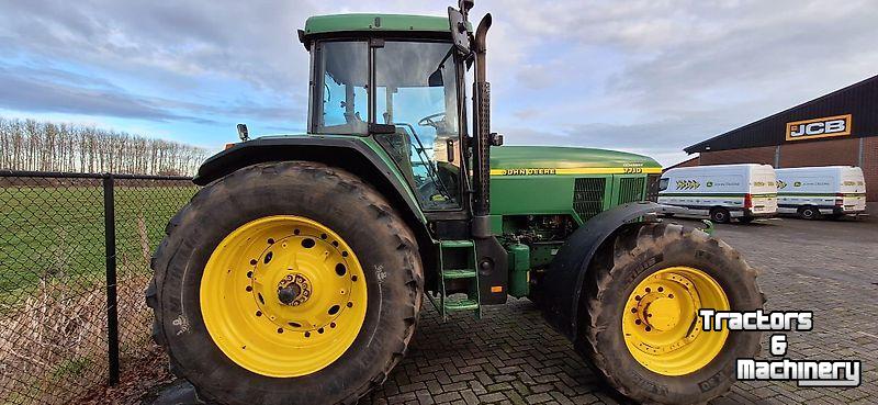 Tractor / Trekker John Deere 7710