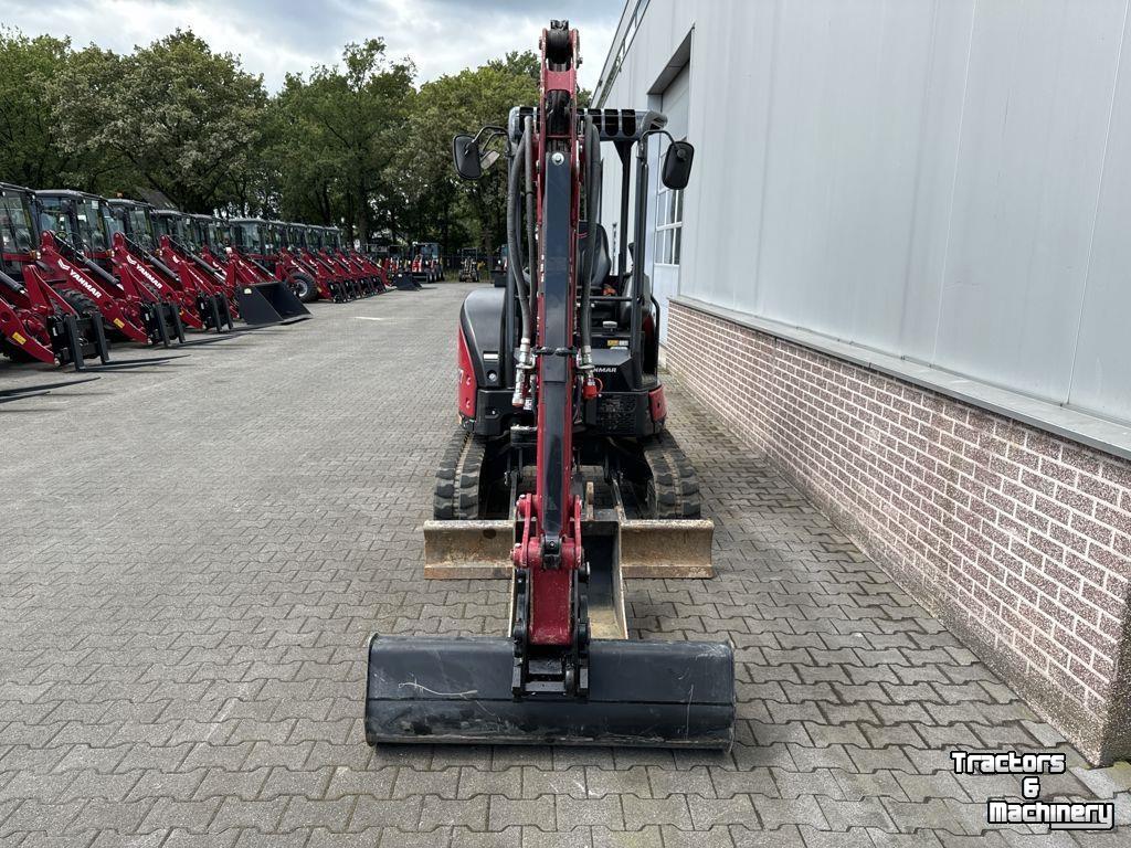 Mini-graver / Mini-graafmachine Yanmar VIO27