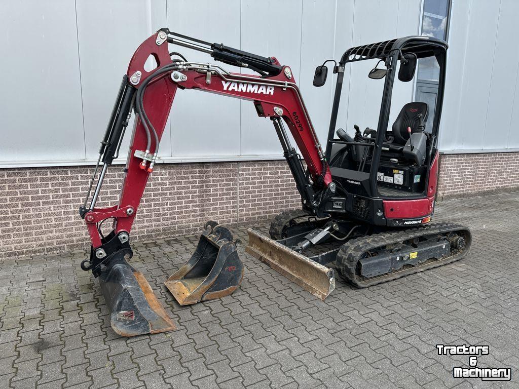 Mini-graver / Mini-graafmachine Yanmar VIO27