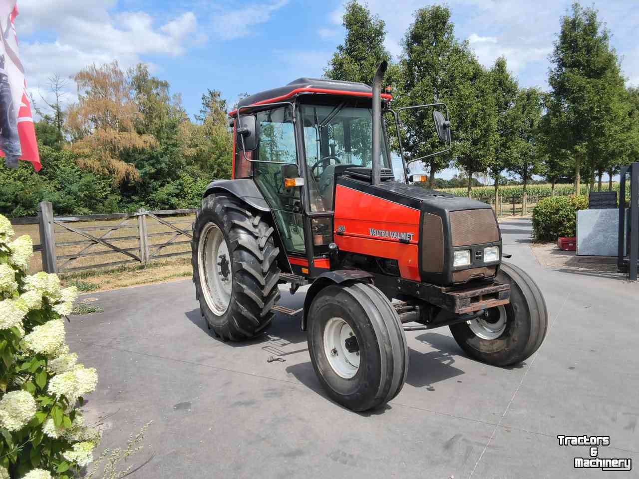 Tractor / Trekker Valtra 800