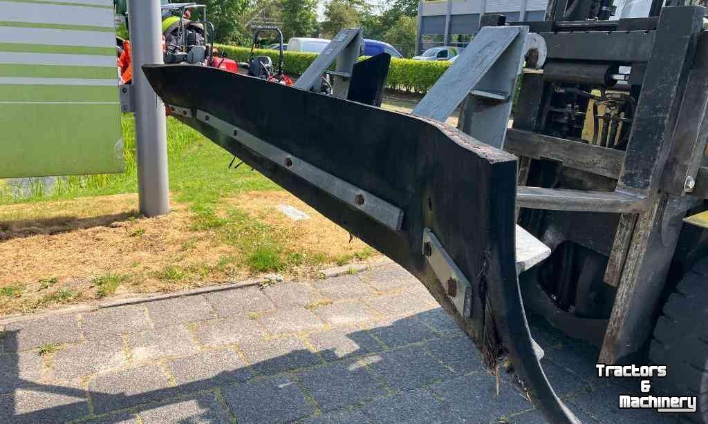 Diverse gebruikte onderdelen Qmac Rubberschuif met euro & lepelinsteek 