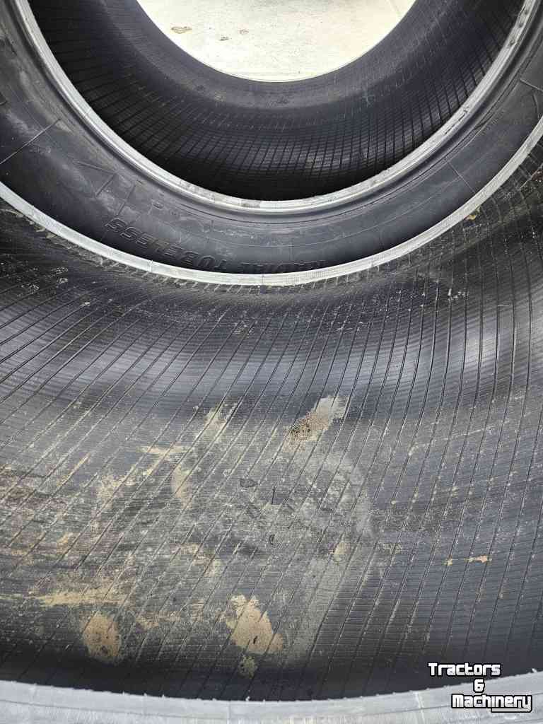 Wielen, Banden, Velgen & Afstandsringen Michelin 900/60R32 MegaXbib