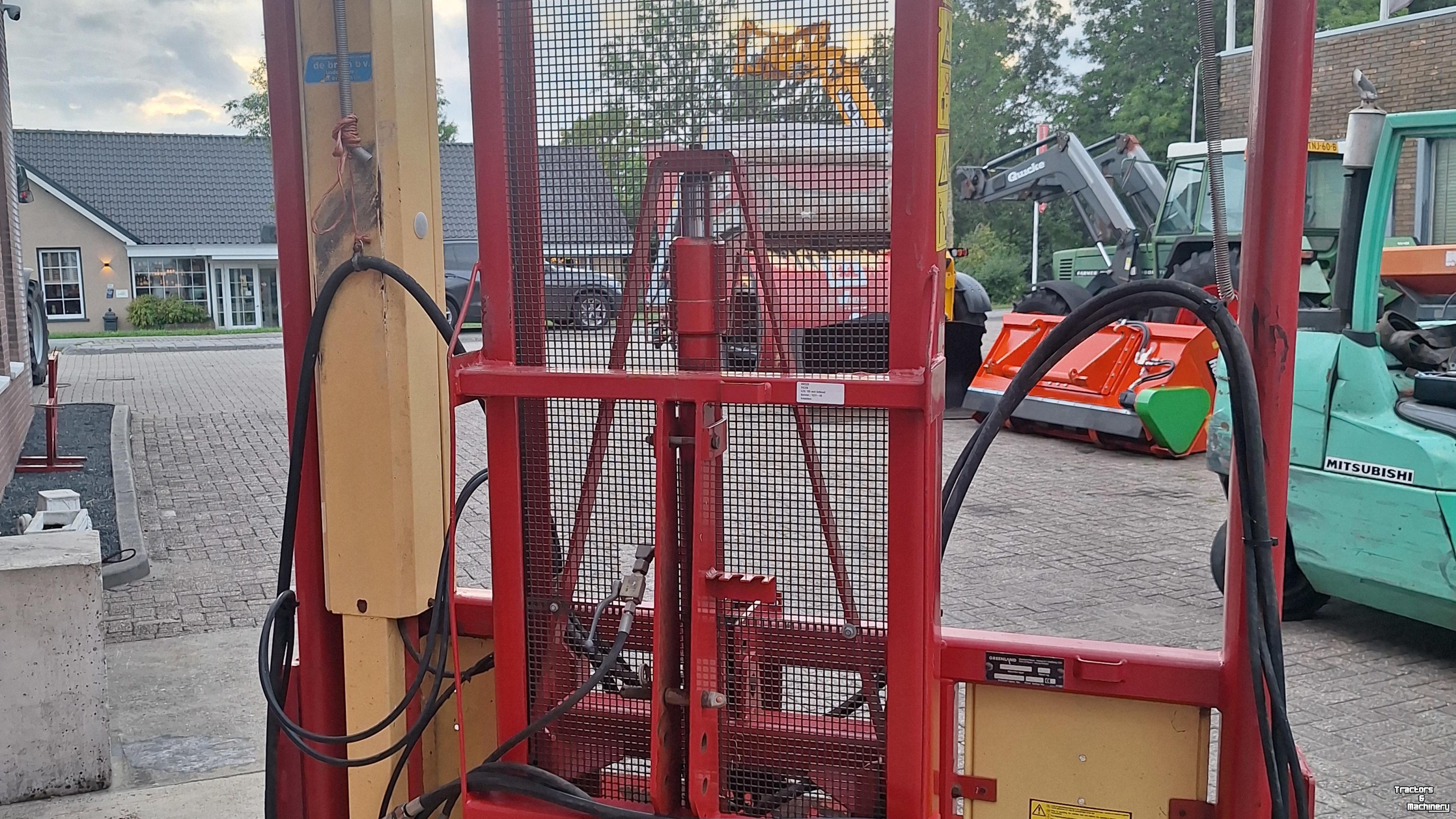 U-snijder / Kuilvoersnijder Vicon VICON UZS 195 met hefmast
