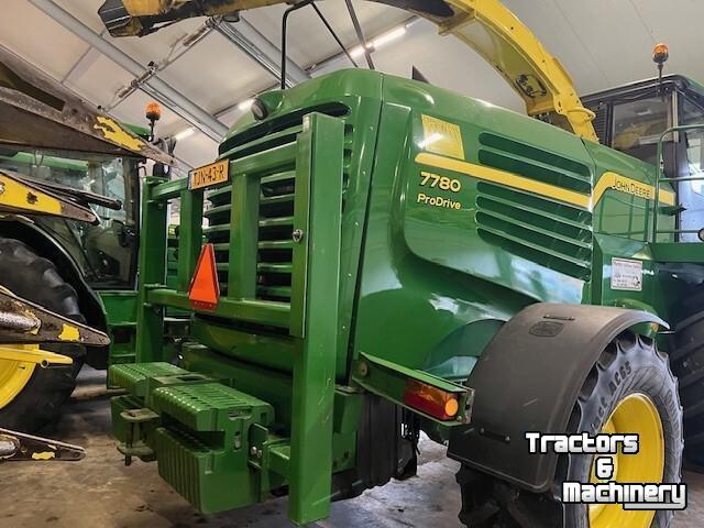 Veldhakselaar John Deere 7780