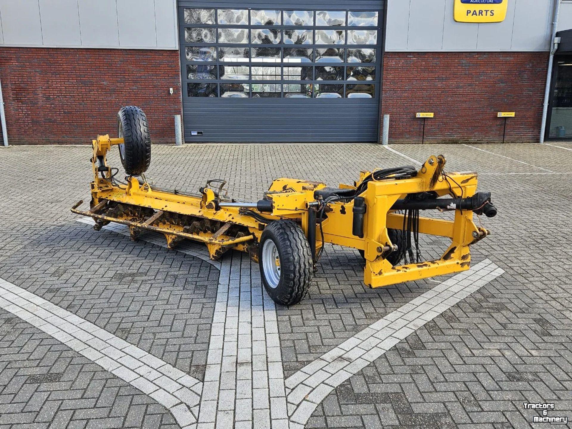 Grondfrees Bos Walkantfrees