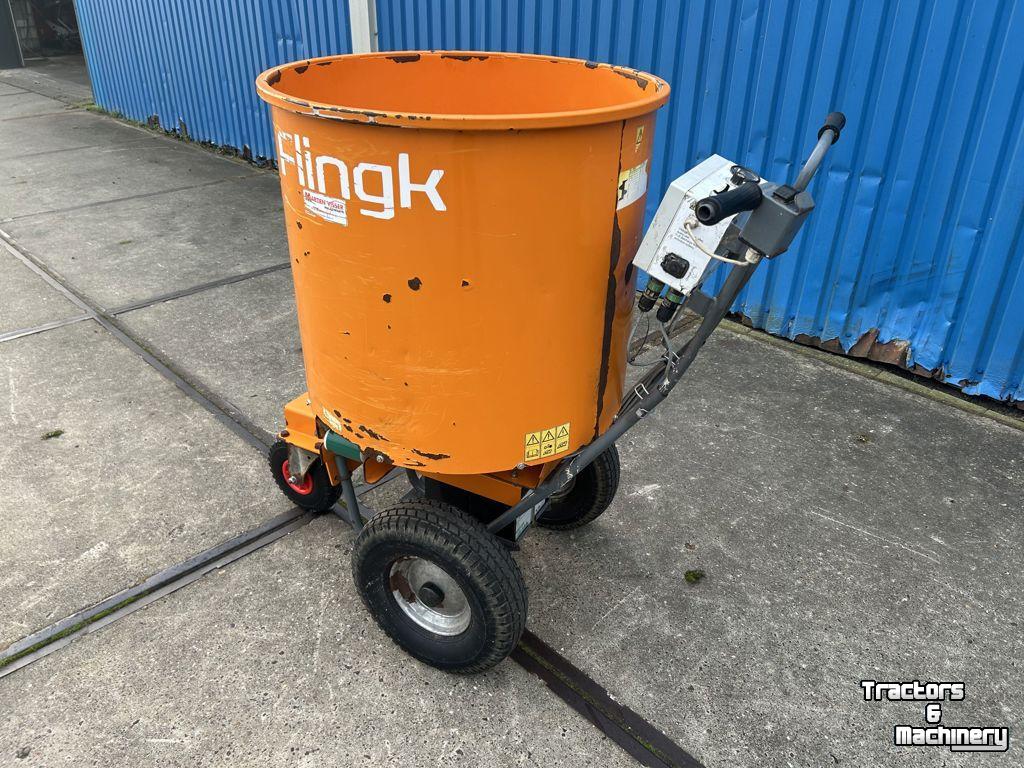 Zaagselstrooier voor boxen Flingk SE 250 BOXINSTROOIER