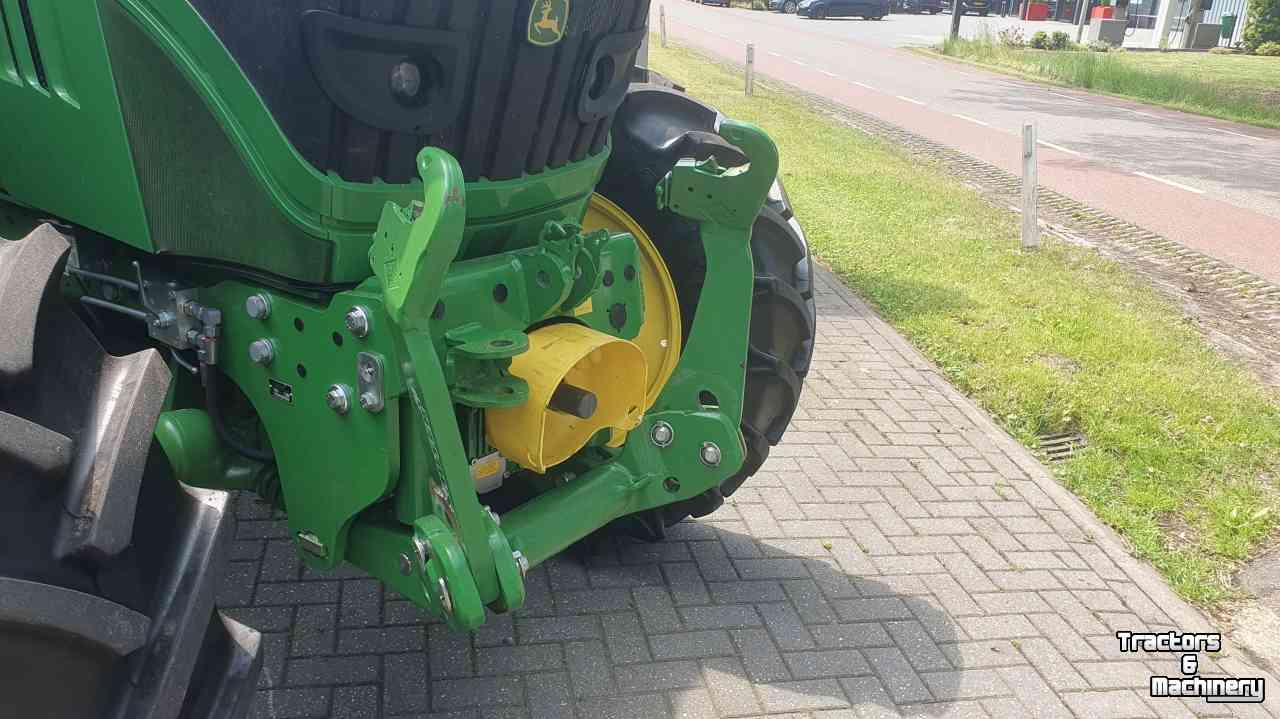 Traktoren John Deere 6105R