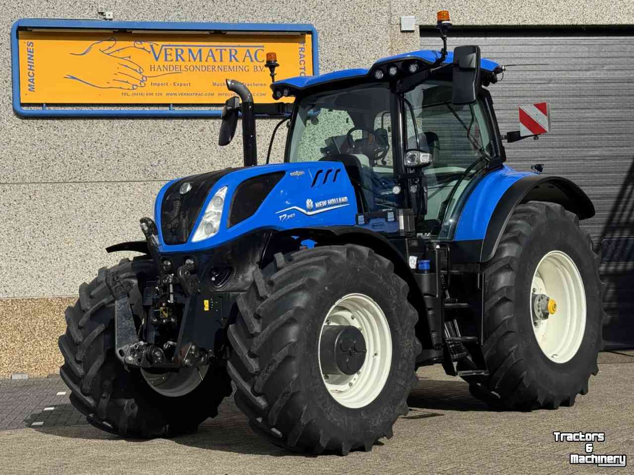 Tractor / Trekker New Holland T7.260PLMI vario Stage V Fronthef+PTO Lucht Hydr. rem GPS 56km